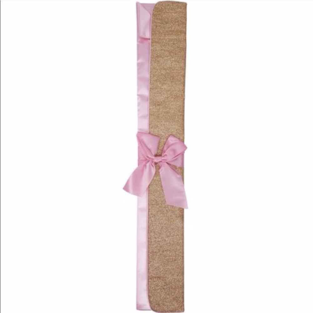 FREE WITH ANY PURCHASE Sallys hair extensions case
